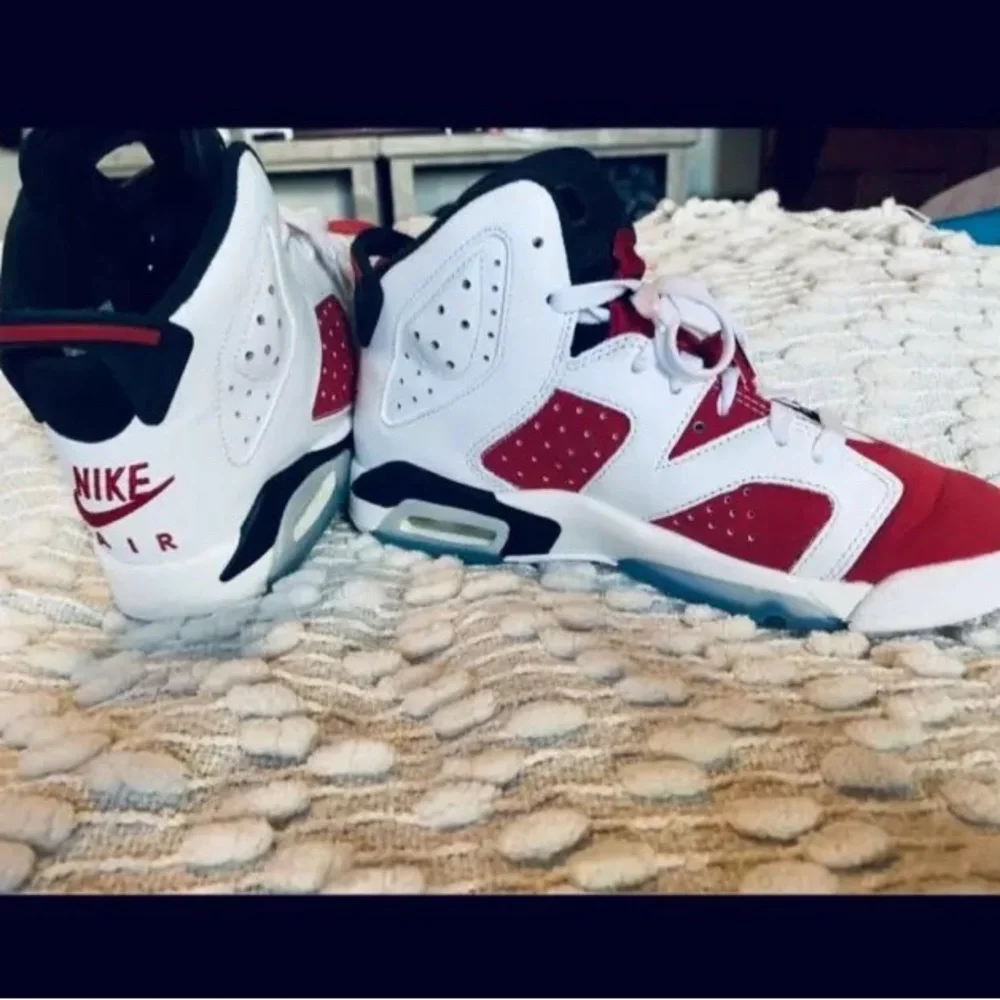 Nike Air Jordan 6 Retro - Picture 1 of 8